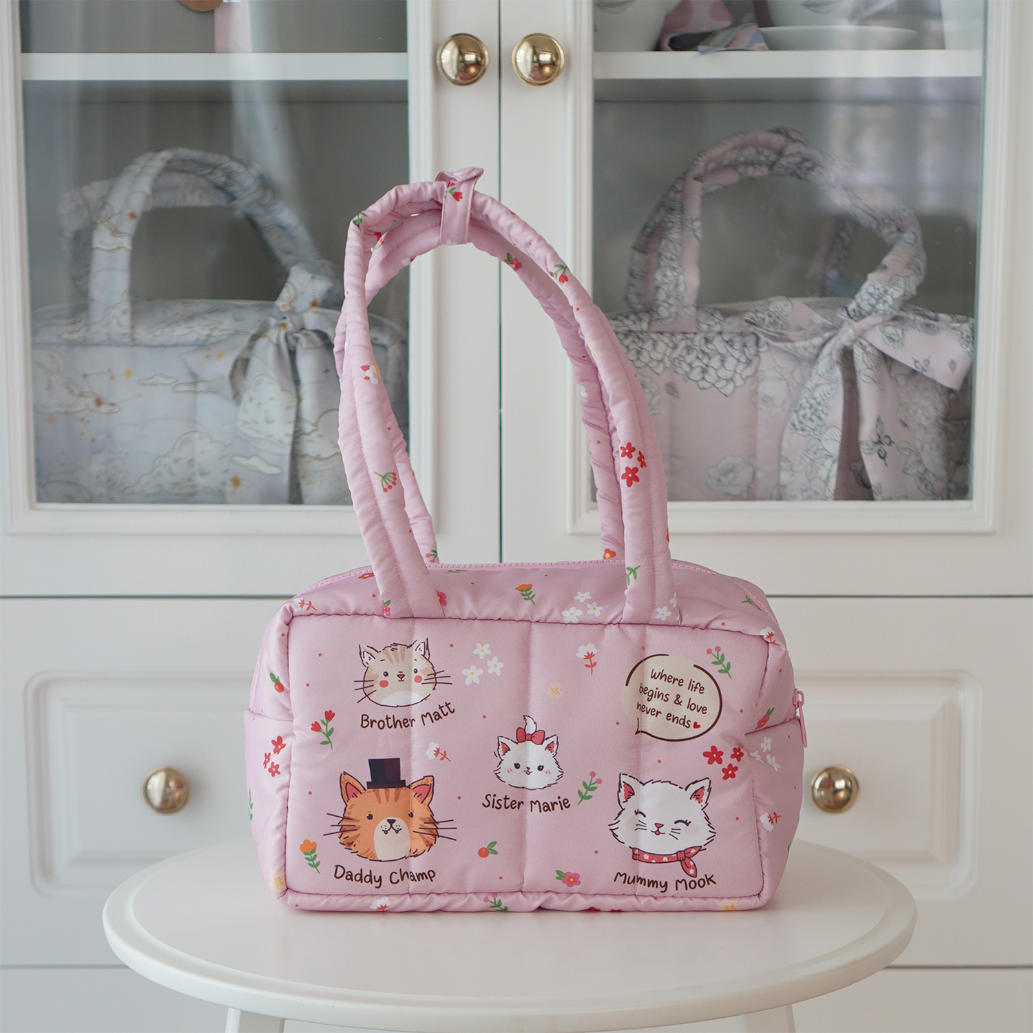 Fluffy Bowling Bag กระเป๋านุ่มนิ่ม ทรง Bowling สั่งทำใส่ข้อความ ลาย Marie - Pink\