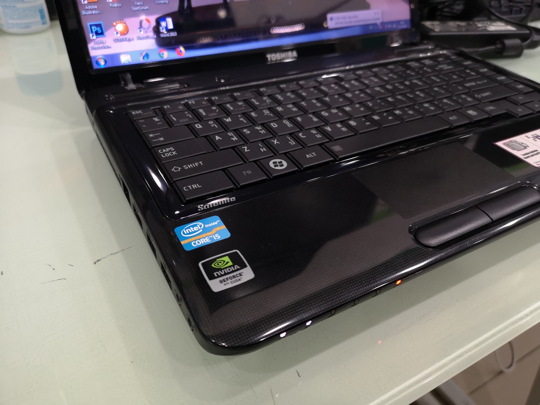 TOSHIBA Satellite L740