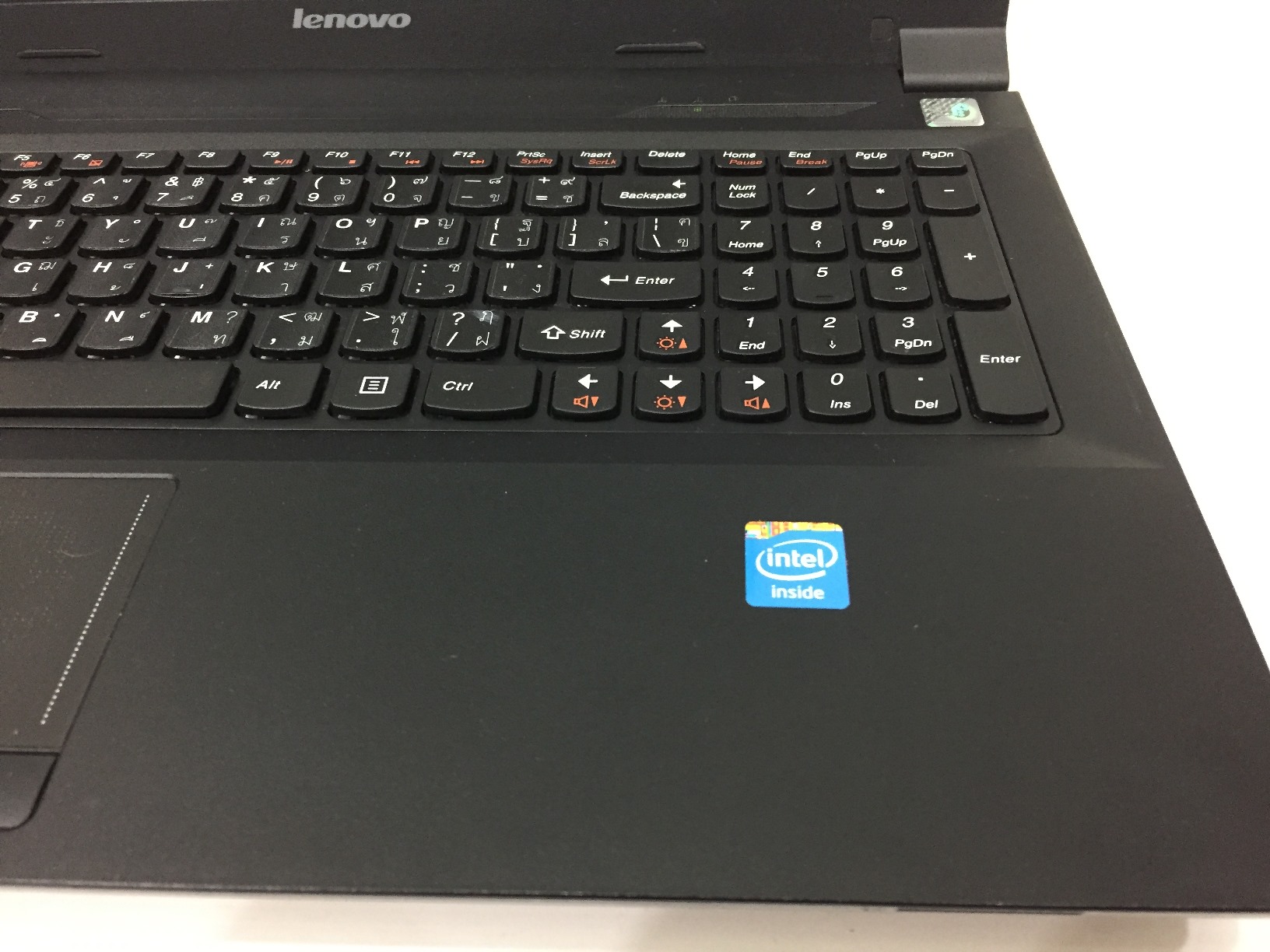 LENOVO B590