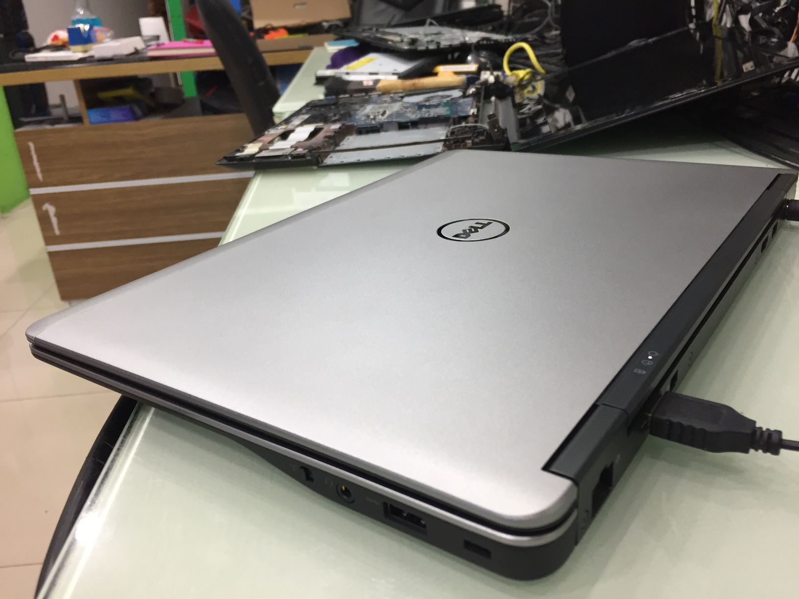 DELL LATITUDE E7440