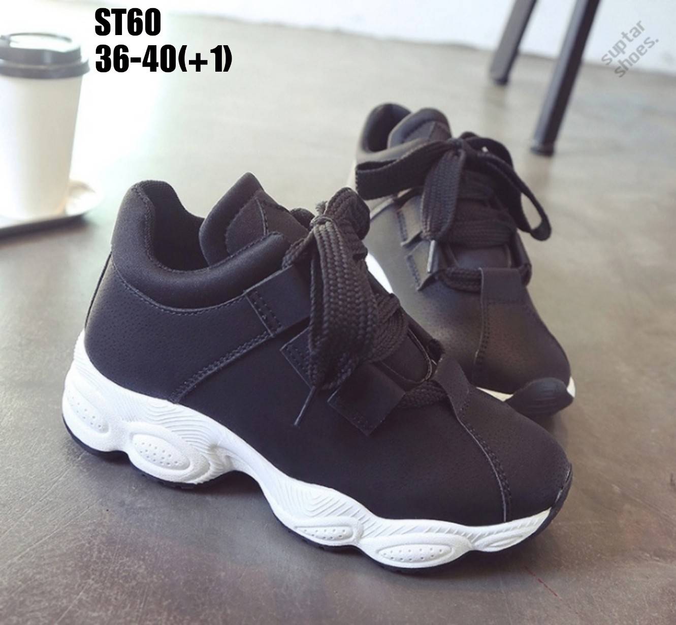 รองเท้าผ้าใบแฟชั่นทรง Sportแต่งขอบซัพพอร์ต (สีชมพู)