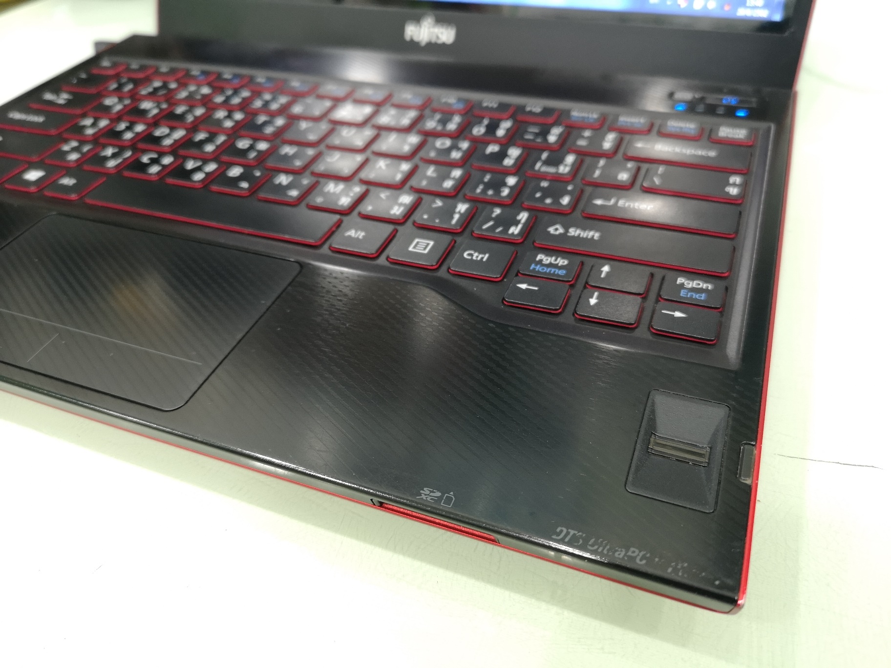 FUJITSU LIFEBOOK SH782