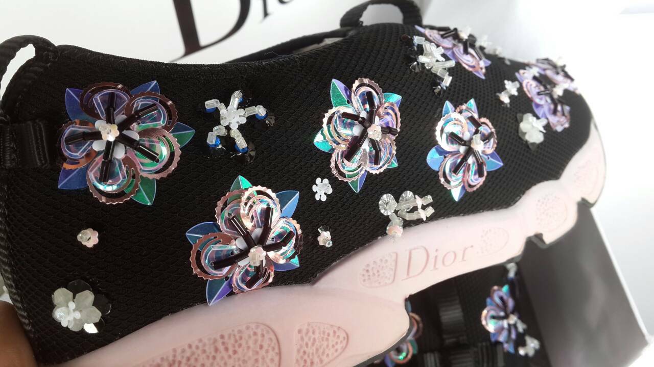 พร้อมส่ง : รองเท้าผ้าใบ Dior Fusion Sneakers (ดำดอกชมพู)