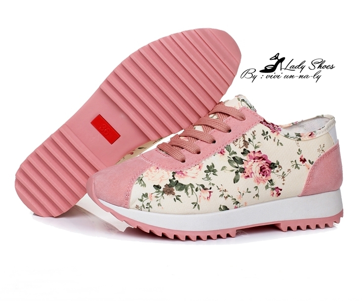 รองเท้าผ้าใบสปอร์ตลายดอกไม้พาสเทล (สีชมพู)