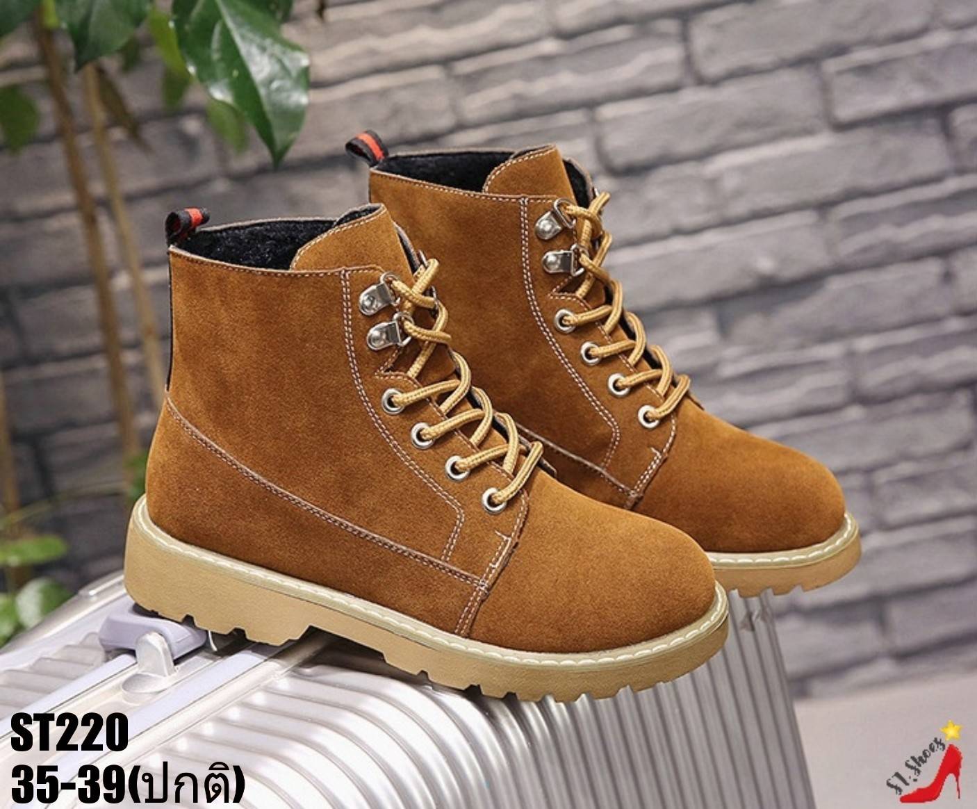 รองเท้าผ้าใบหุ้มข้อสไตล์มาร์ติน (สีดำ)