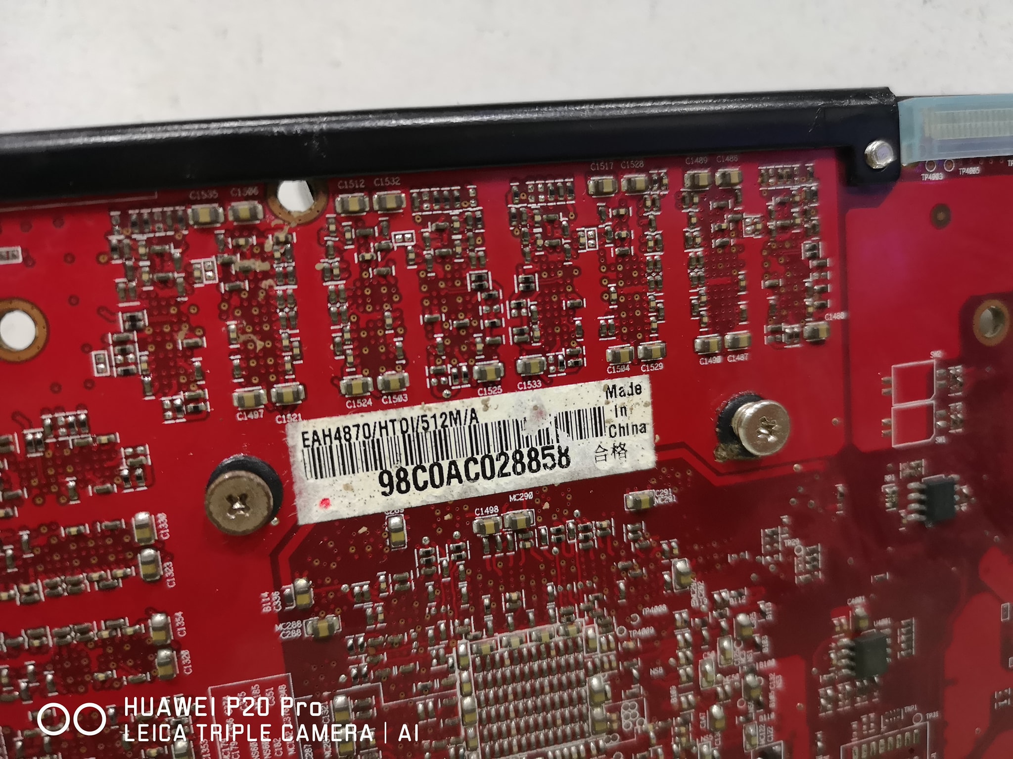 ASUS ATI HD4870 DDR5 256BIT 512MB. HT