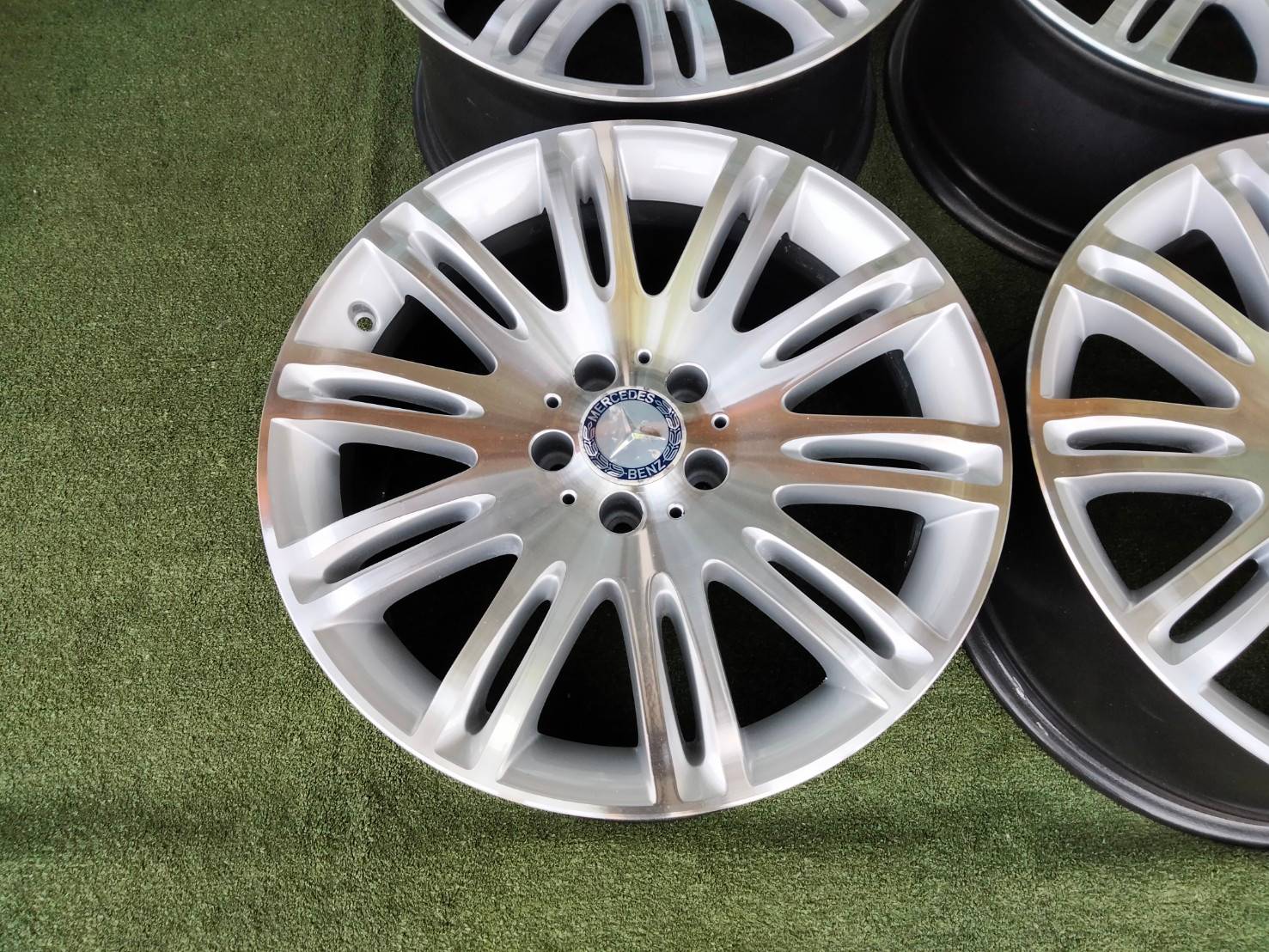 ล้อมือสองแท้ W211 10 spoke 18" avantgarde