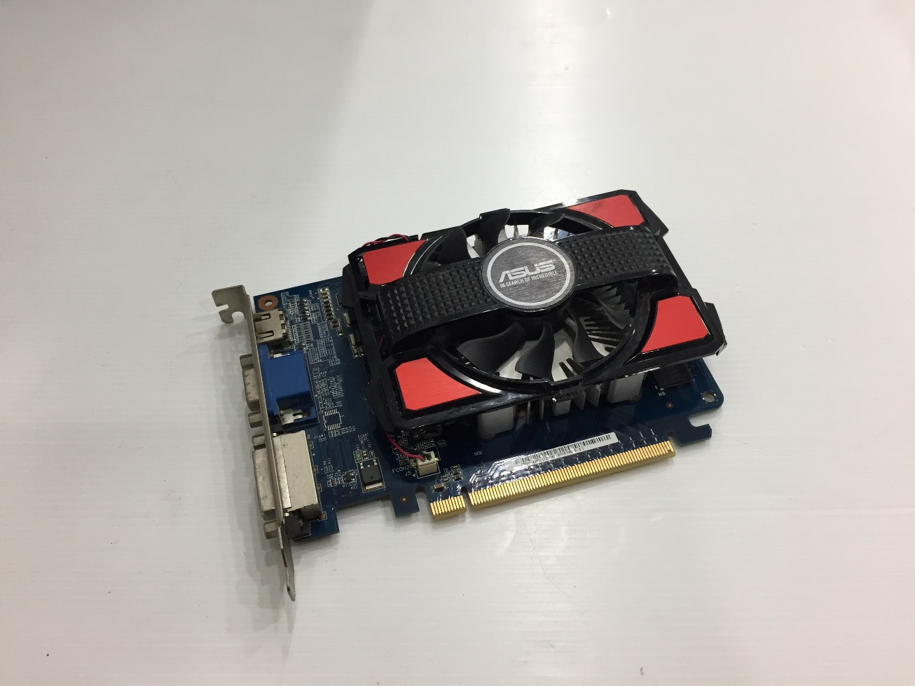 ASUS GT730 2GB. DDR-3