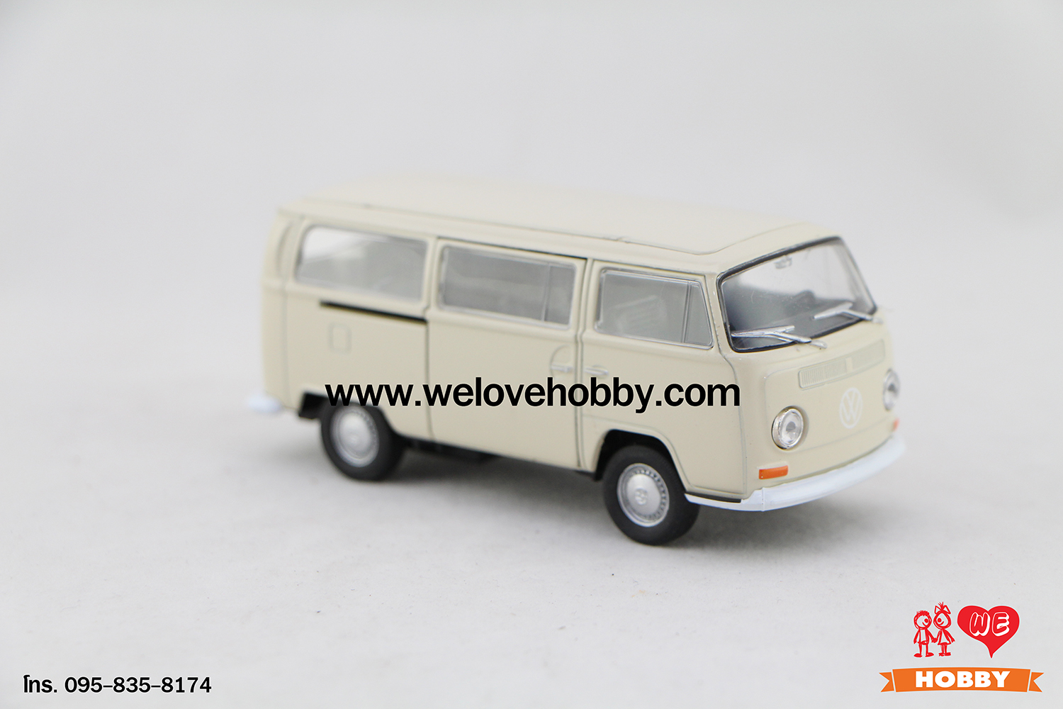 โมเดลรถตู้โฟล์คคลาสสิค 1972 Volkswagen Type 2 Bus สีครีม Scale 1:34-1:39