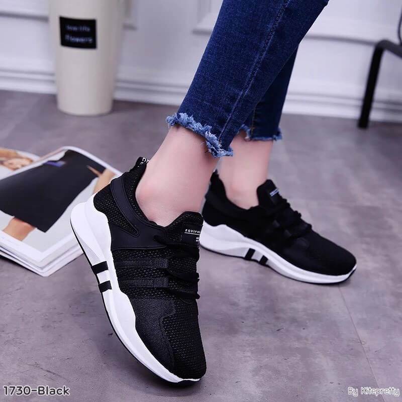 รองเท้าผ้าใบทรง Sportแต่งแถบเรียบ (สีดำ)