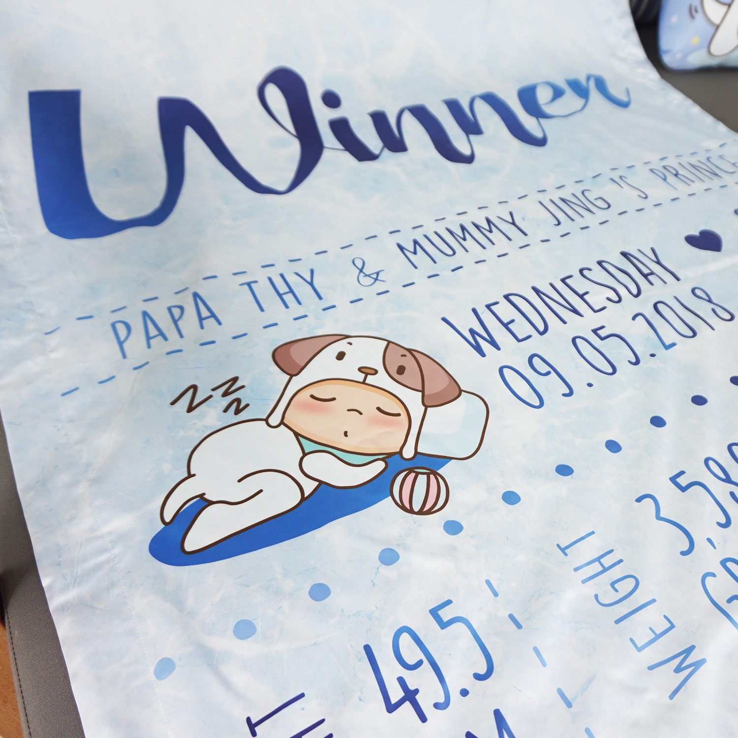 ผ้าห่มเด็ก ใส่ประวัติแรกเกิด ลายปีจอ - Puppy - Blue Marble ไซส์ใหญ่ ขนาด 100x150cm + รูปถ่าย