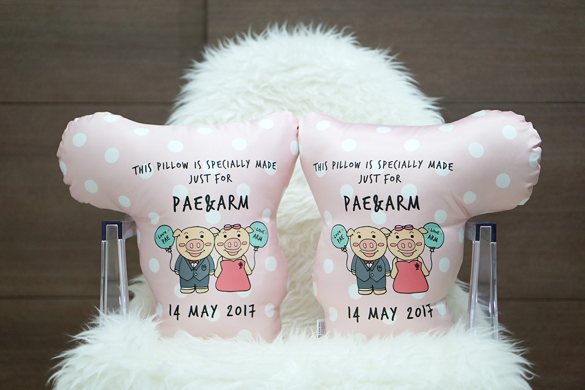 หมอนสั่งทำใส่ชื่อ ลายหมู