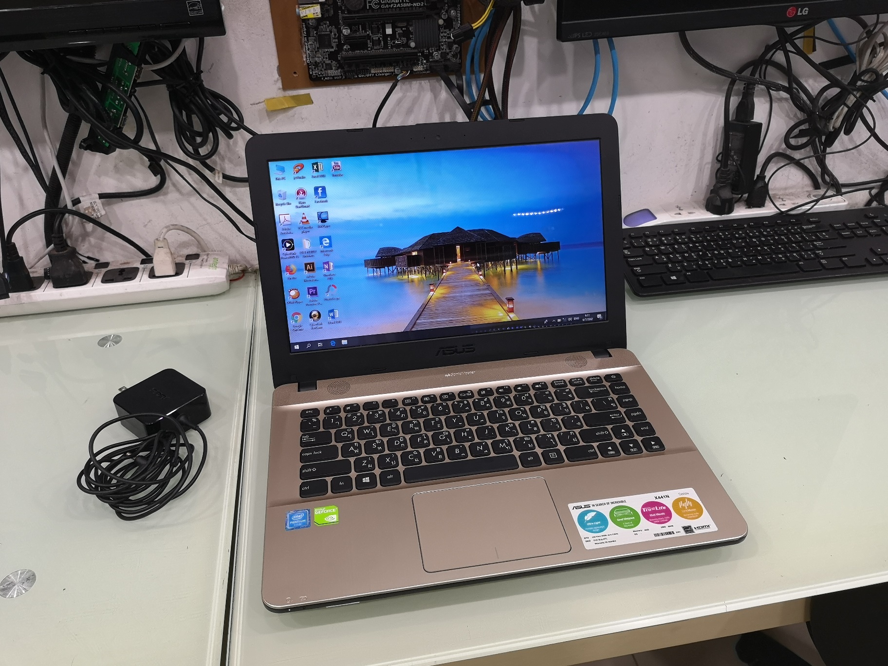 ASUS X441NC N4200 GT810