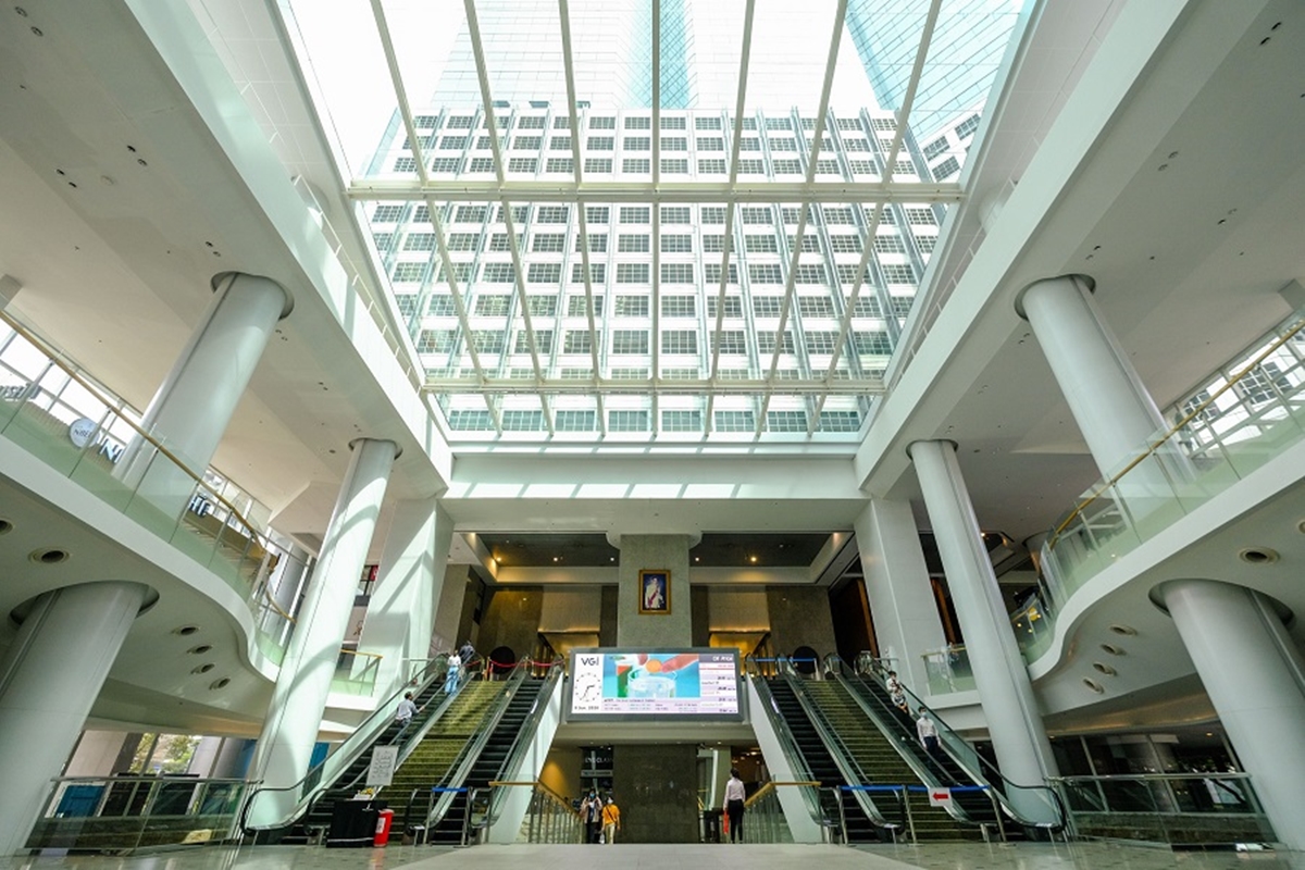 Empire Tower sathorn bangkok สำนักงานให้เช่าย่านสาทร ใกล้สถานีรถไฟฟ้า BTS ช่องนนทรี เพียง 300 เมตร