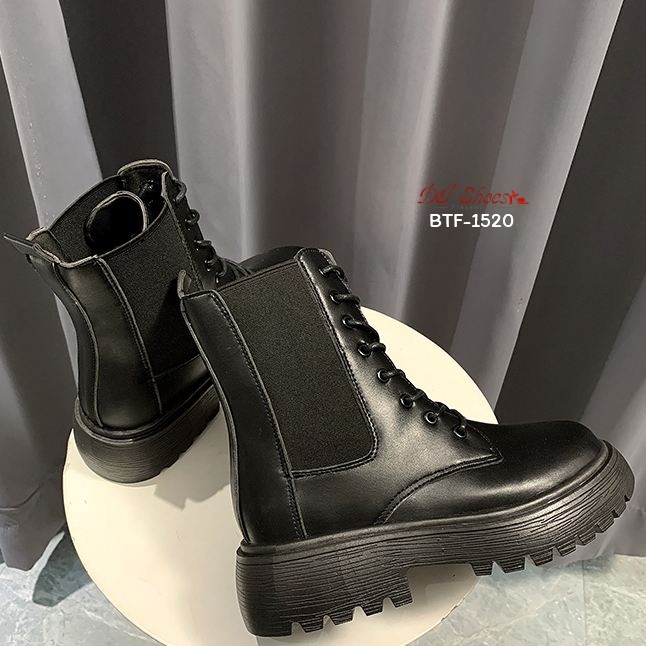 รองเท้าบูทแฟชั่นแต่งส้นหยัก