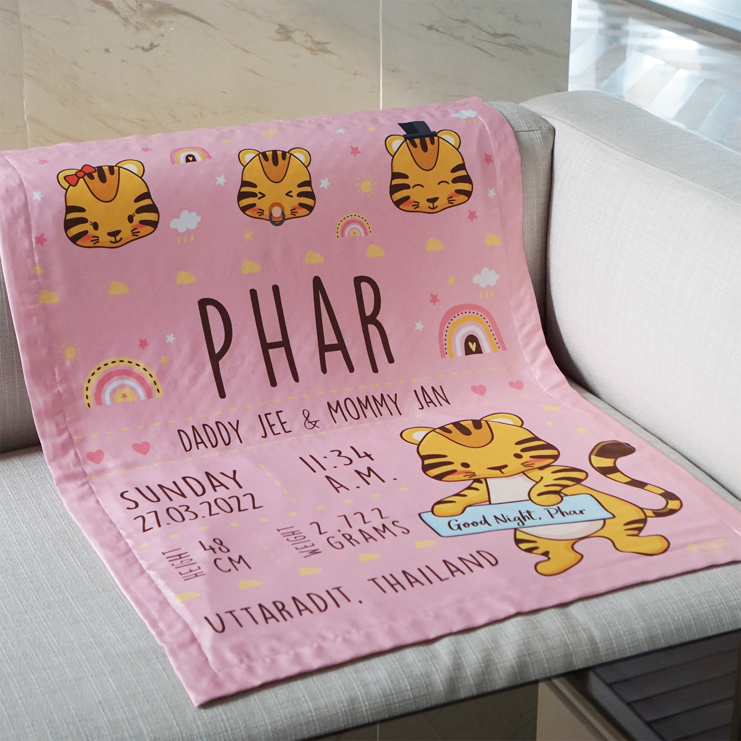 ผ้าห่มเด็ก ใส่ประวัติแรกเกิด ลายเสือ ปีขาล สี Pink