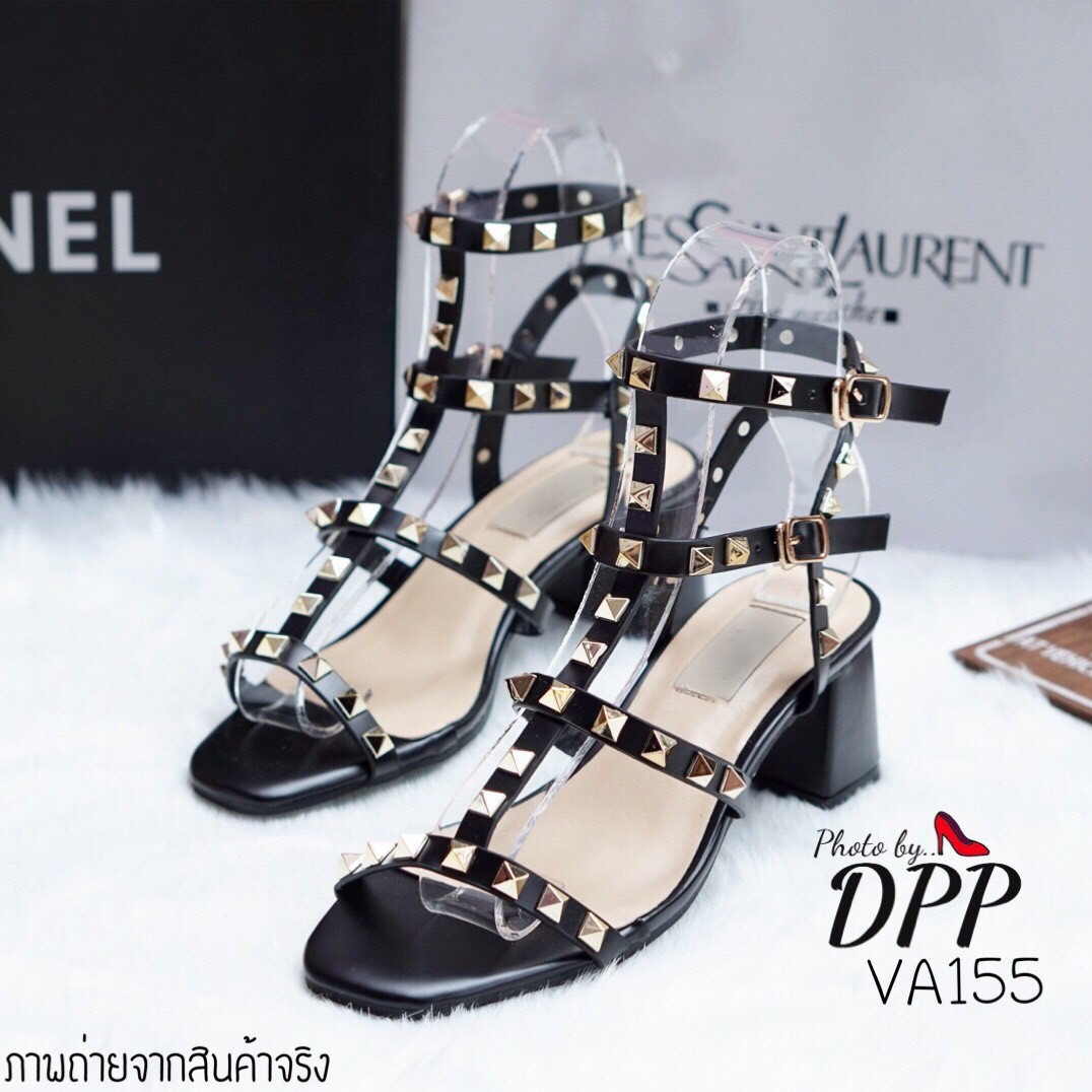 รองเท้าสไตล์ Valentino Rockstud Leather Block Heel Sandal (สีดำ)
