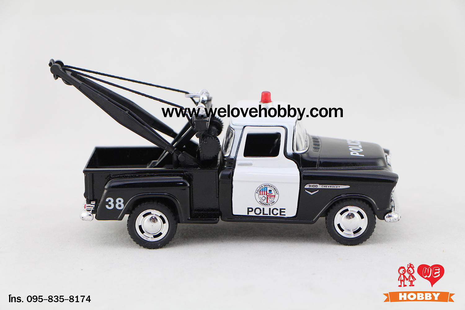 โมเดลรถตำรวจ 1955 Chevrolet Chevy Stepside Pick-Up สีดำ-ขาว Scale 1:32 มีเซตอุปกรณ์รถยก รถลาก