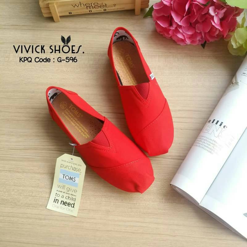 รองเท้า TOMS (6สี)