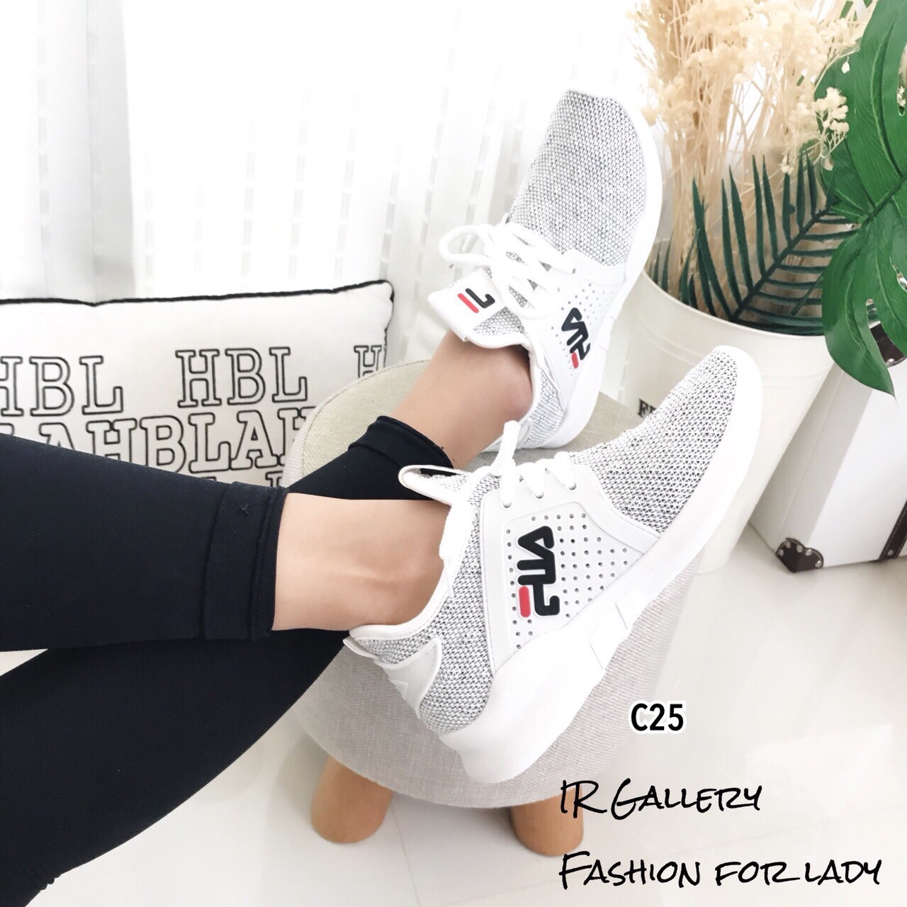 รองเท้าผ้าใบทรงSport Style Fila (สีขาว)