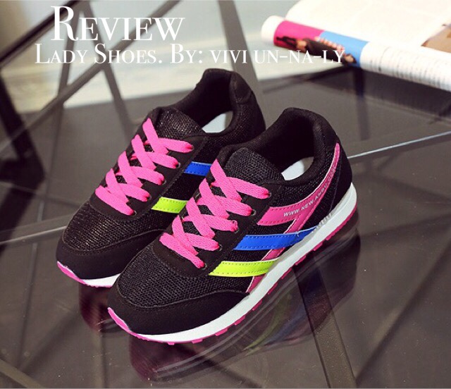 รองเท้าผ้าใบแฟชั่นสปอร์ตพาสเทล (สีเทา)