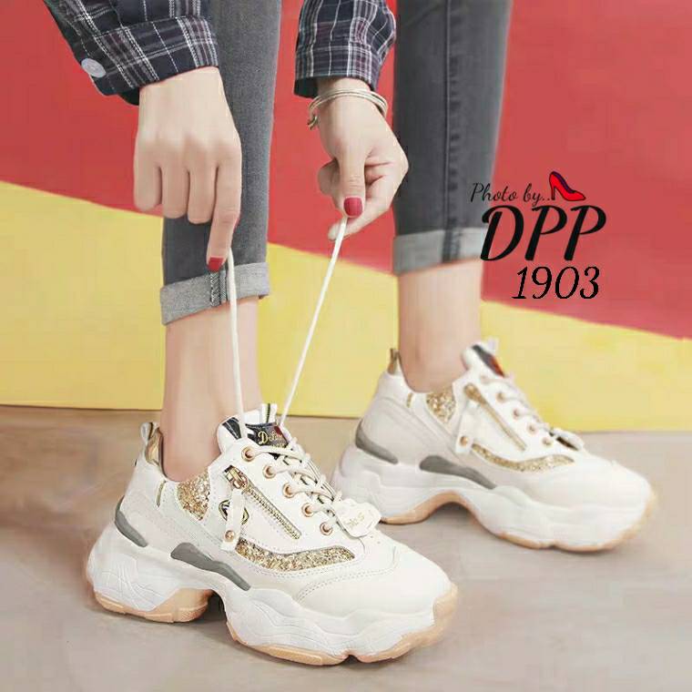 รองเท้าผ้าใบแฟชั่นทรงSportแต่งกลิตเตอร์