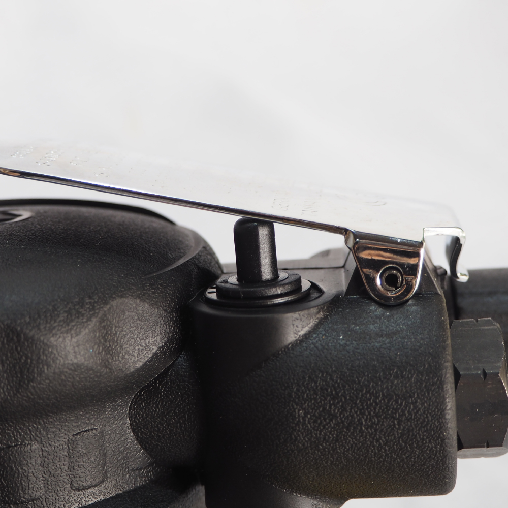 เครื่องขัดกระดาษทรายกลมระบบลม / BE-KZ-OBS