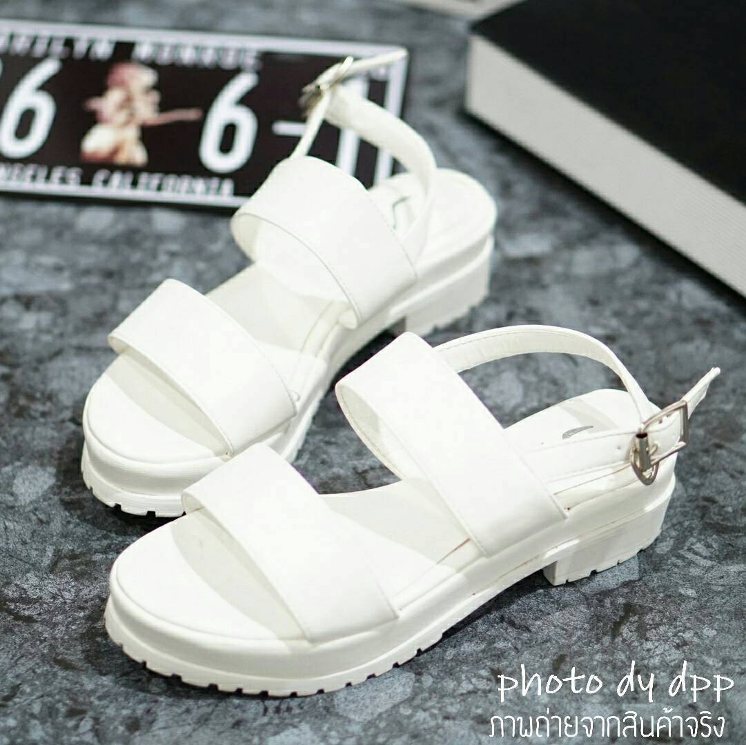 พร้อมส่ง : STYLE NANDA รองเท้าเสริมส้นสีขาว