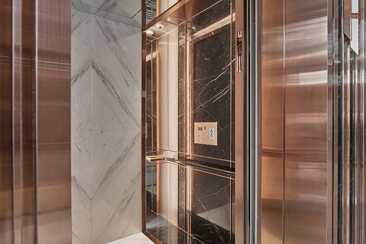 อาคารสำนักงานโครนอส สาทร (Kronos Sathorn office building) สำนักงานให้เช่าย่านถนนสาทร พระราม 4 กรุงเทพฯ ใกล้สวนลุมพินี เพียง 700 เมตร