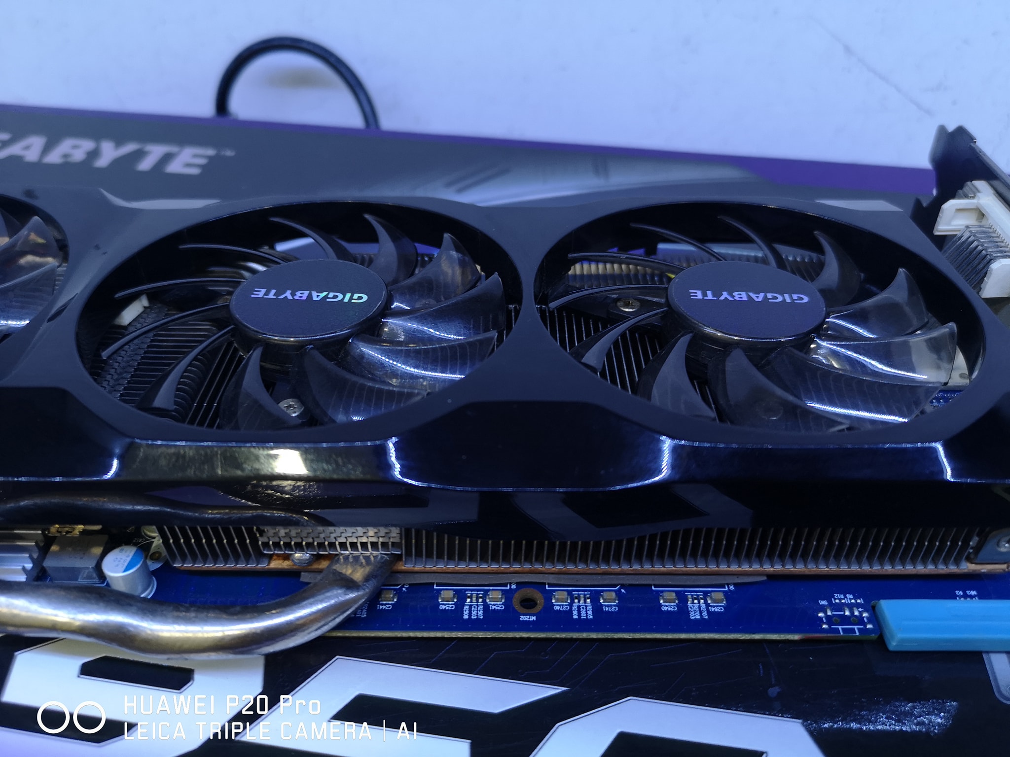 GIGABYTE ATI Radeon HD 6950 1GD5