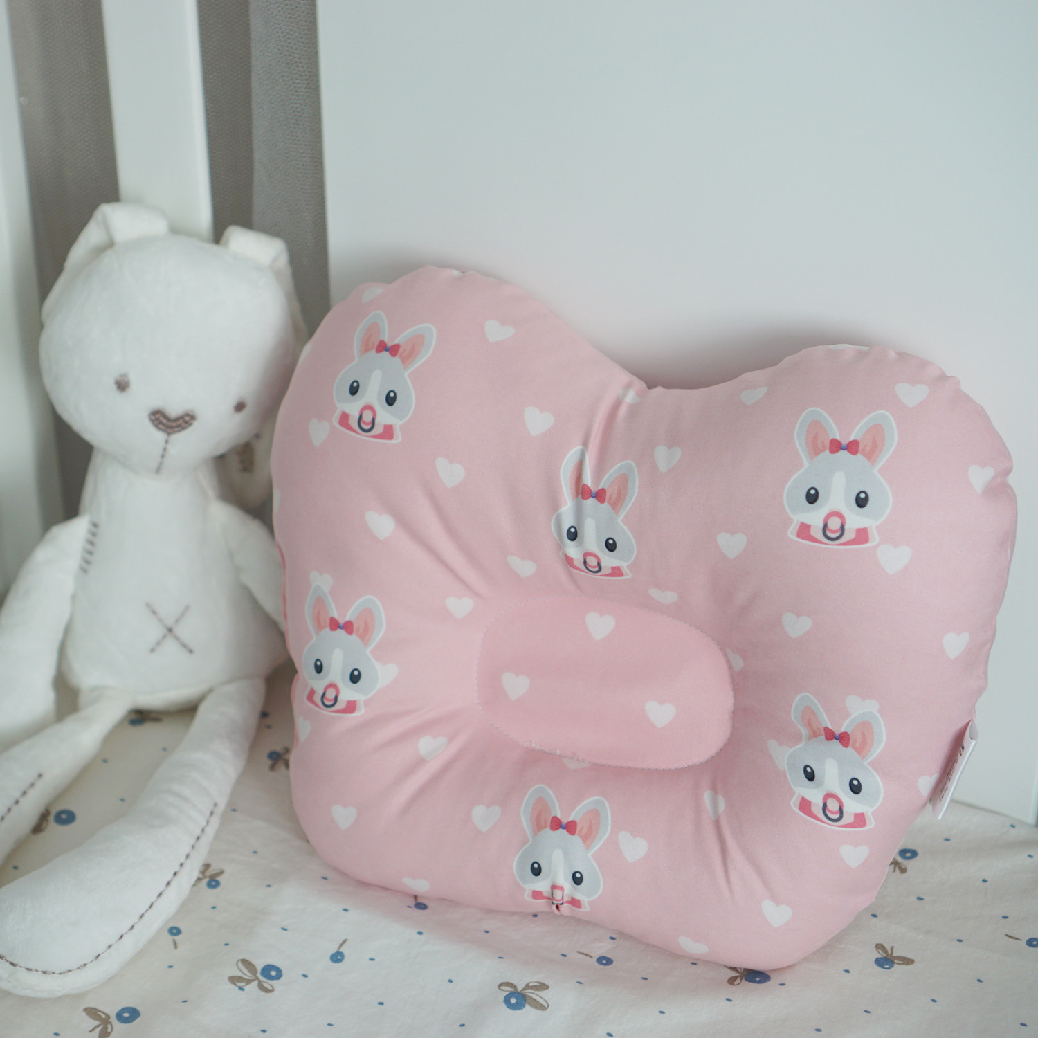 ชุดของขวัญเด็กแรกเกิด หมอนหลุม + ผ้าคลุมให้นม ลาย Rabbit - Blue&Pink (หมอนหลุม 2 ใบ สำหรับแฝด)