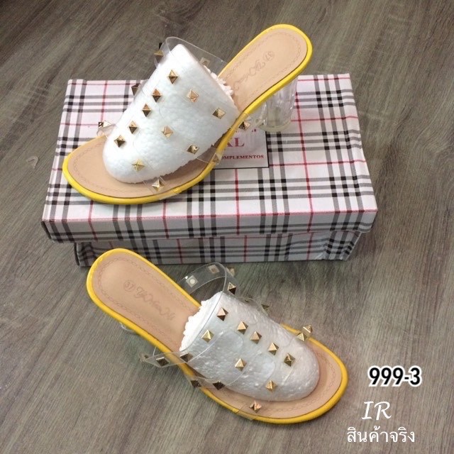 รองเท้าส้นแก้วสไตล์วาเลนติโน่ (สีครีม)