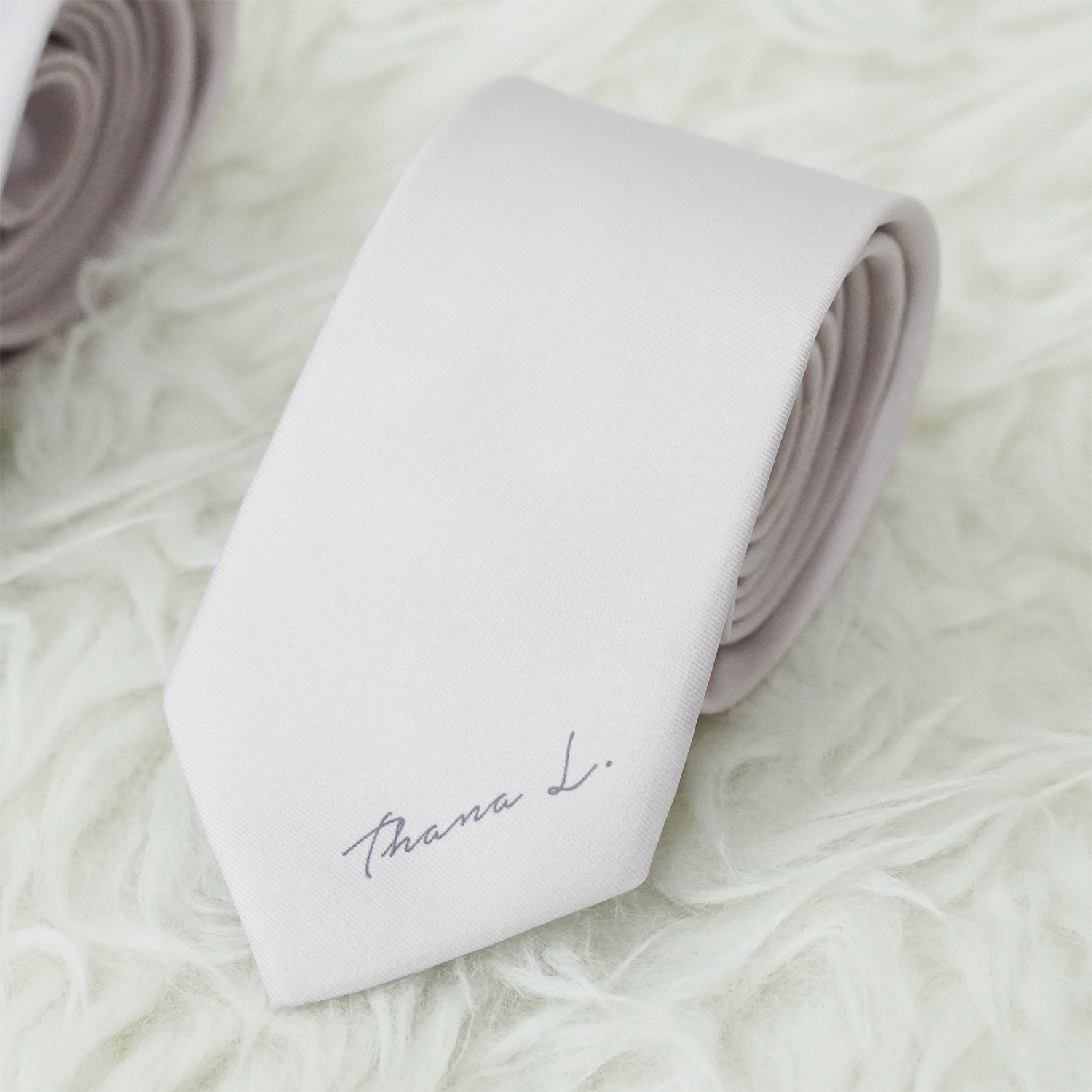 เนคไท สั่งทำใส่ชื่อ ขนาด 3" - Minimal - Tie Light Pink