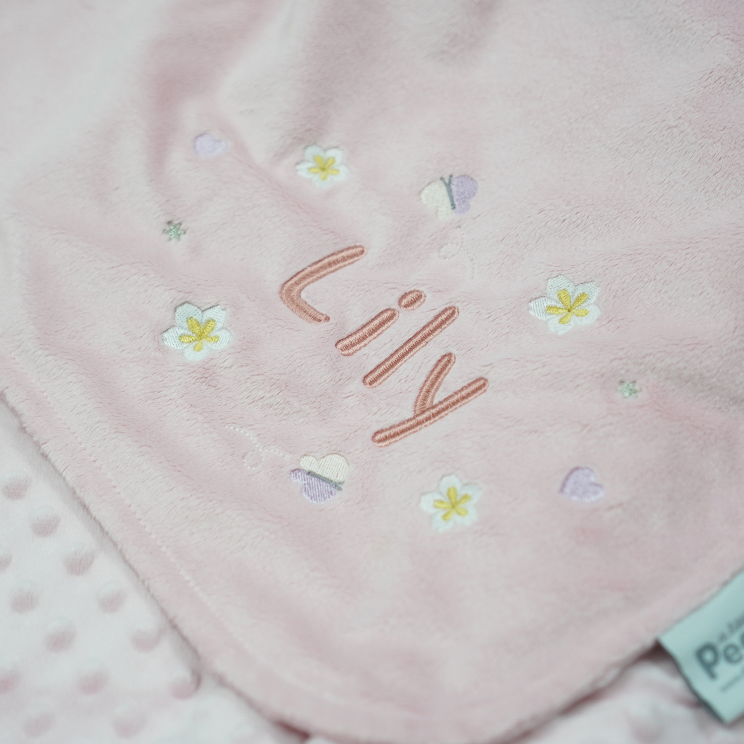 ผ้าห่ม Minky - สีชมพู 75x100cm แบบปักชื่อ+icon - Sakura+Butterfly+Heart