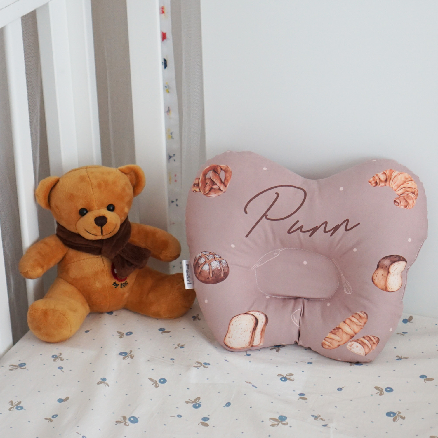 หมอนเด็ก หมอนหลุม Baby Pillow สั่งทำใส่ชื่อ ลาย Bread - Brown