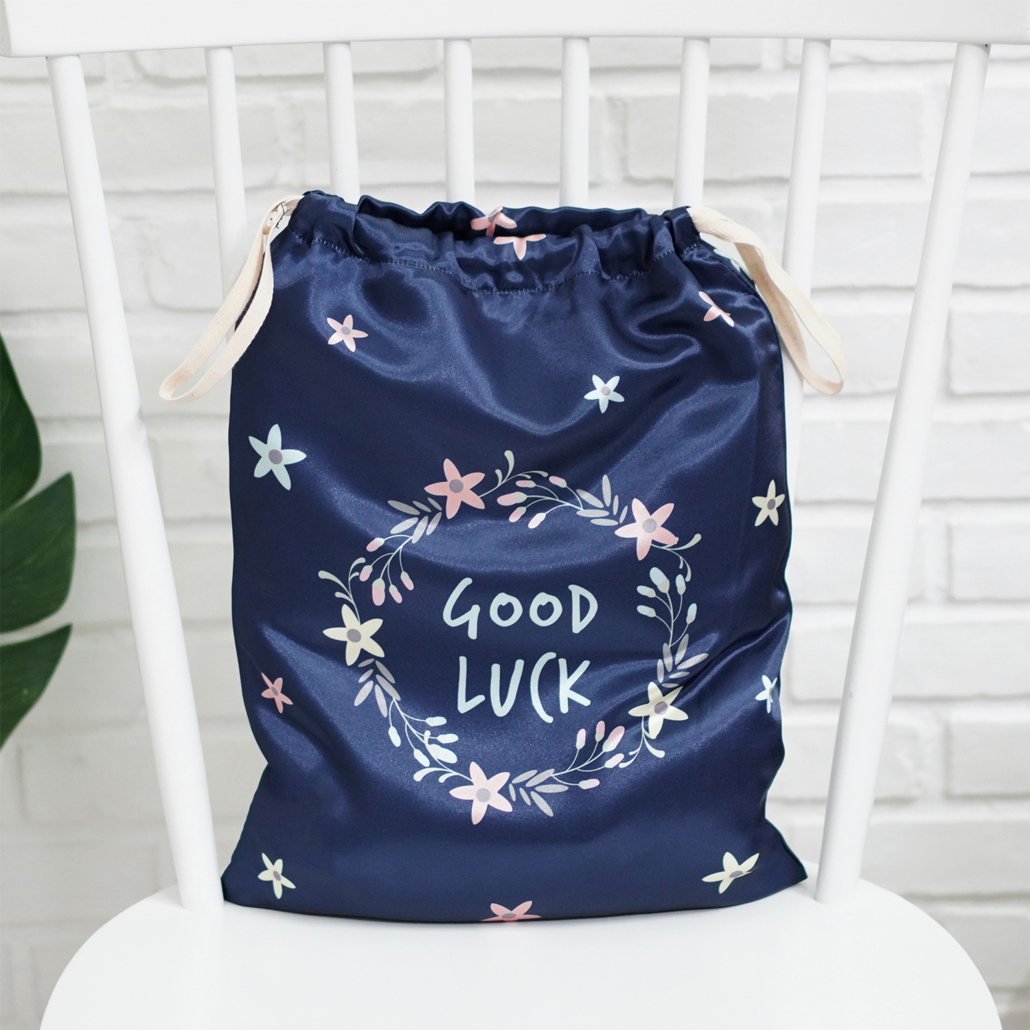 ถุงผ้าซาติน ไซส์ L สั่งทำใส่ชื่อ - Floral Frame - Navy