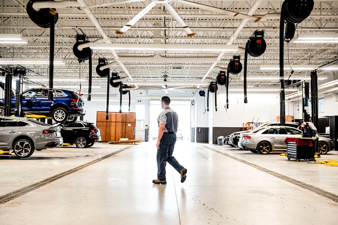 ขายโชว์รูมรถยนต์ พระราม5, ราชพฤกษ์ อ.บางกรวย จ.นนทบุรี