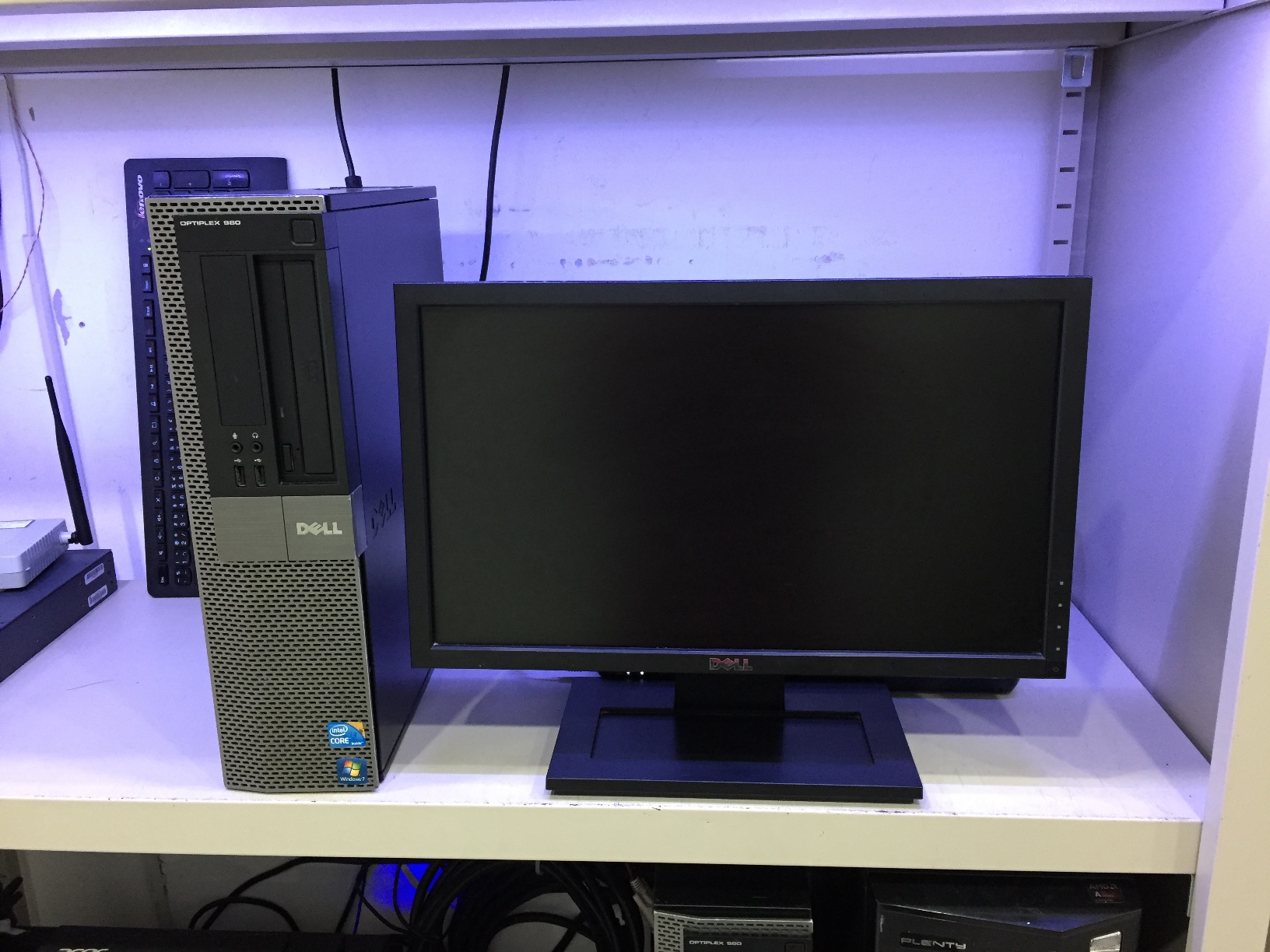 DELL OPTIPLEX980 + 19" LCD DELL