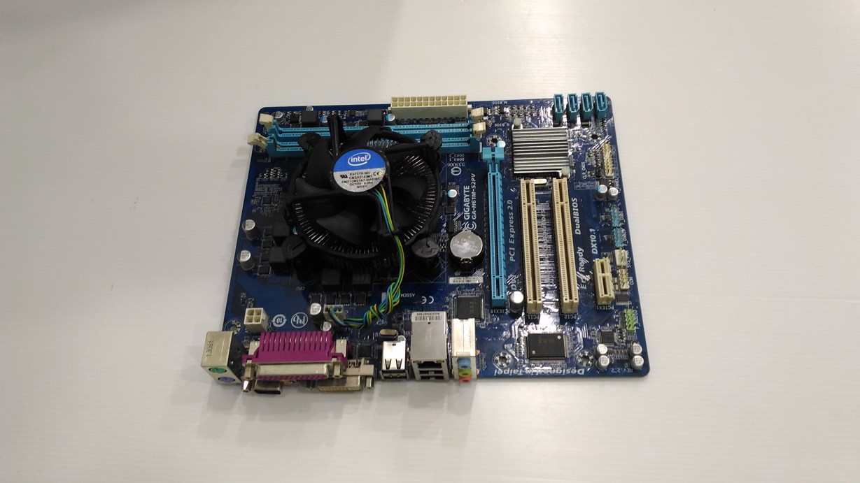 GA-H61M-S2PV + intel G1610 + พัดลมแท้ + ฝาหลัง