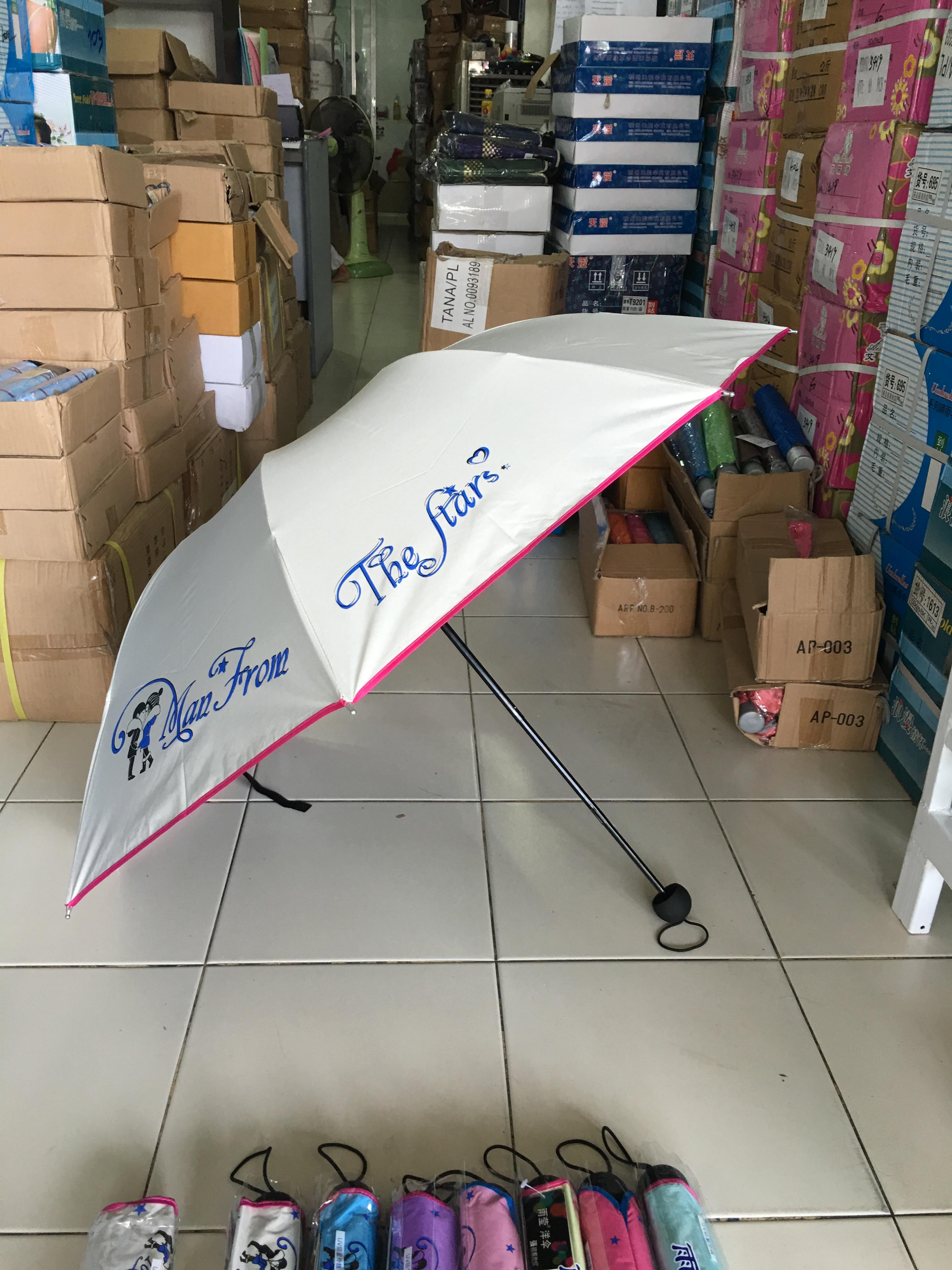 ร่มโค้งแฟชั่นยูวีสีดำรหัส695