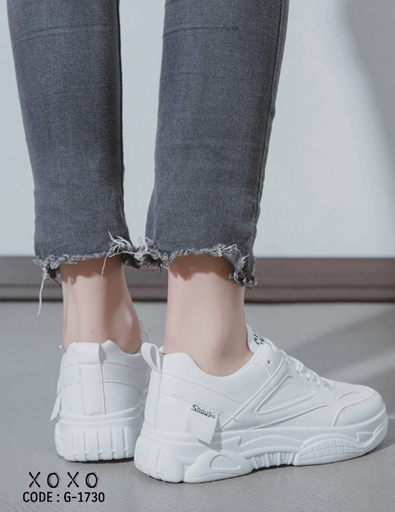 รองเท้าผ้าใบสไตล์Sport Girlแต่งลายข้าง (สีขาว)