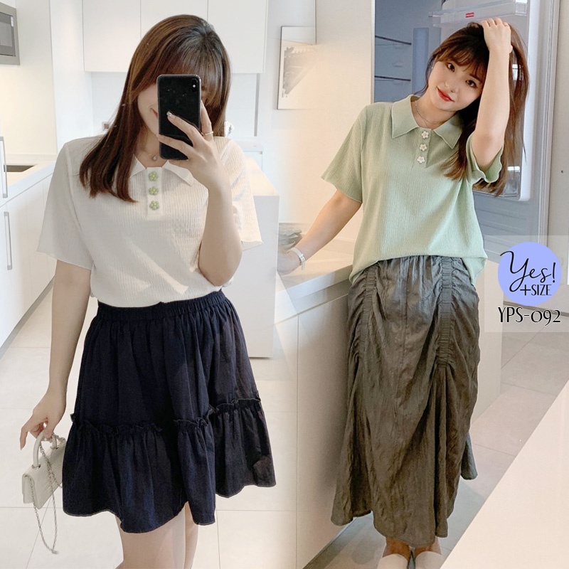 เสื้อยืดสาวอวบ อก 40-60+ นิ้ว คอปก ผ้าย่นพองยืดดี กระดุมดอกไม้ สีเขียว/สีขาว YPS-092