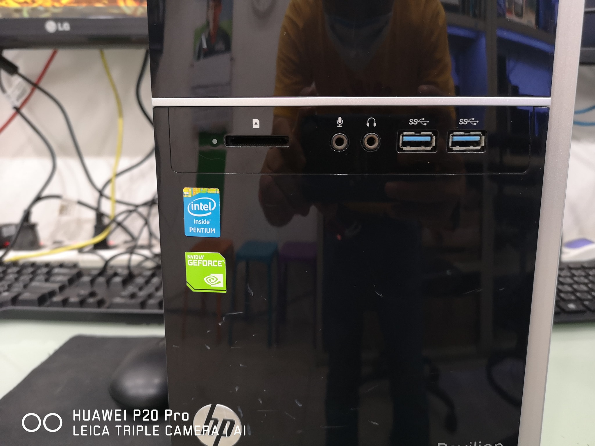 HP Pavillion 500-304x