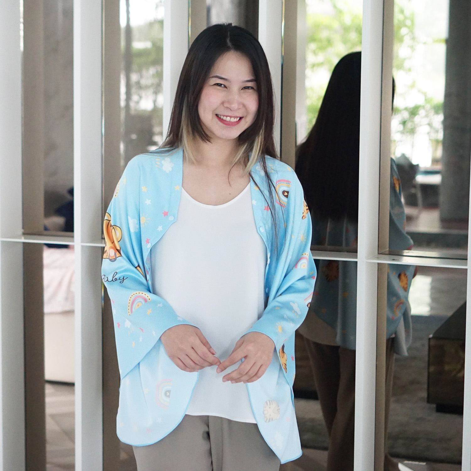 ผ้าคลุมให้นม 3in1 (รุ่นมีกระดุม ถอดโครงได้) แบบสั่งทำใส่ชื่อ ลาย Tiger - Blue