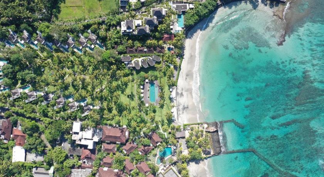 海辺の高級リゾート事業の売却 リペ島で サンライズ ビーチ タイ、サトゥーン県、ムアン郡、サライ島サブディストリクト