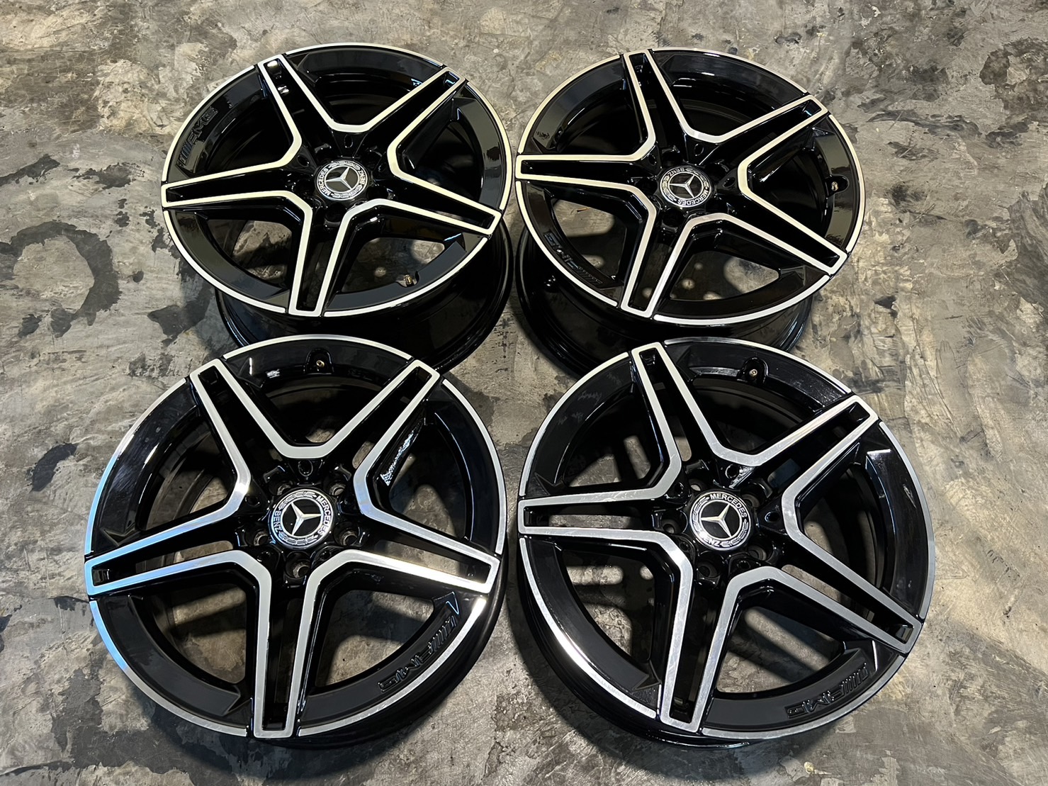 ล้อเบนซ์แท้ AMG 5 tawin spoke 18" C-class w205