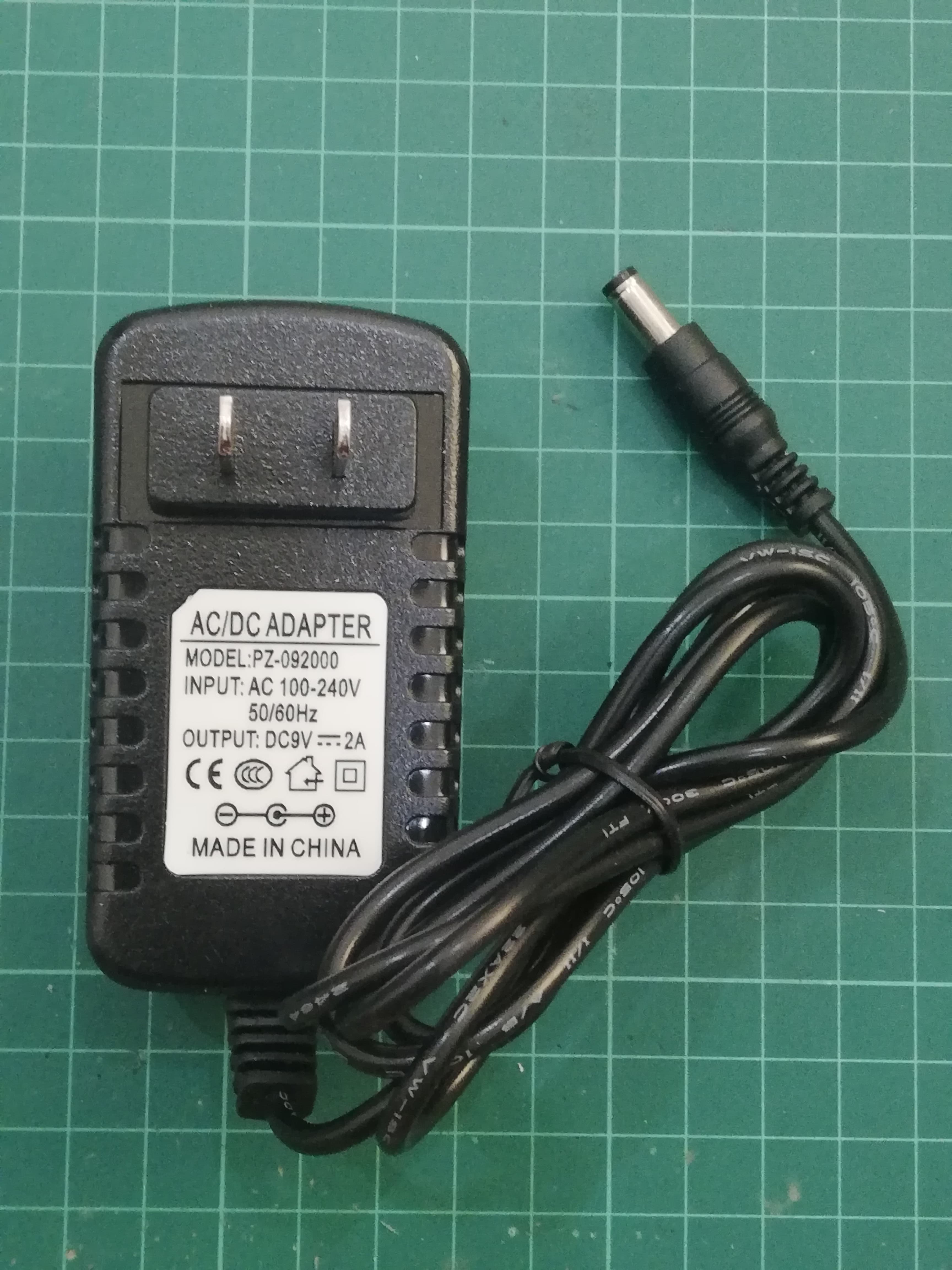 AC/DC Adapter 9V 2A (Model PZ-092000)