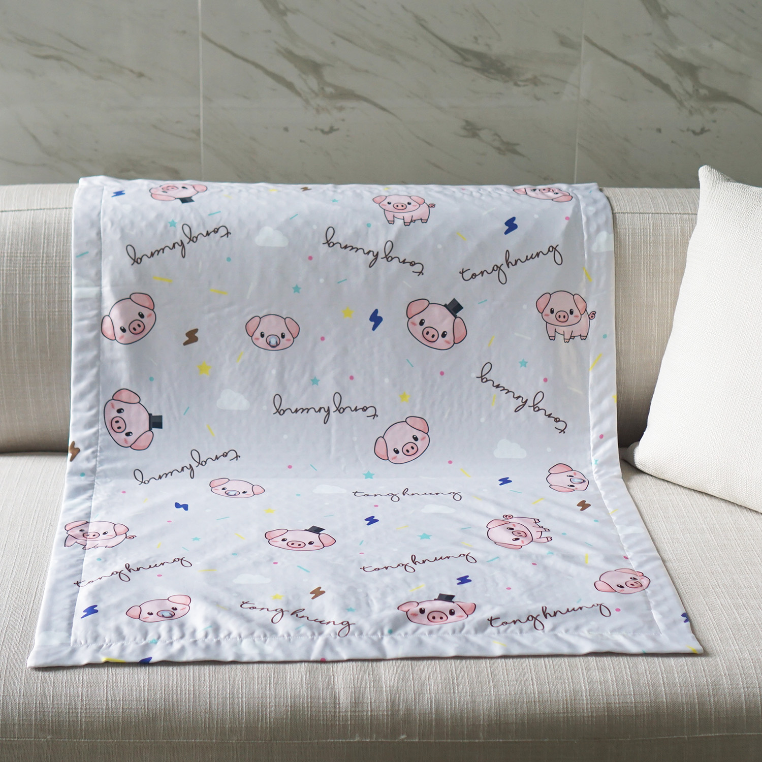 ผ้าห่ม สั่งทำใส่ชื่อ Pig - Pattern - Grey