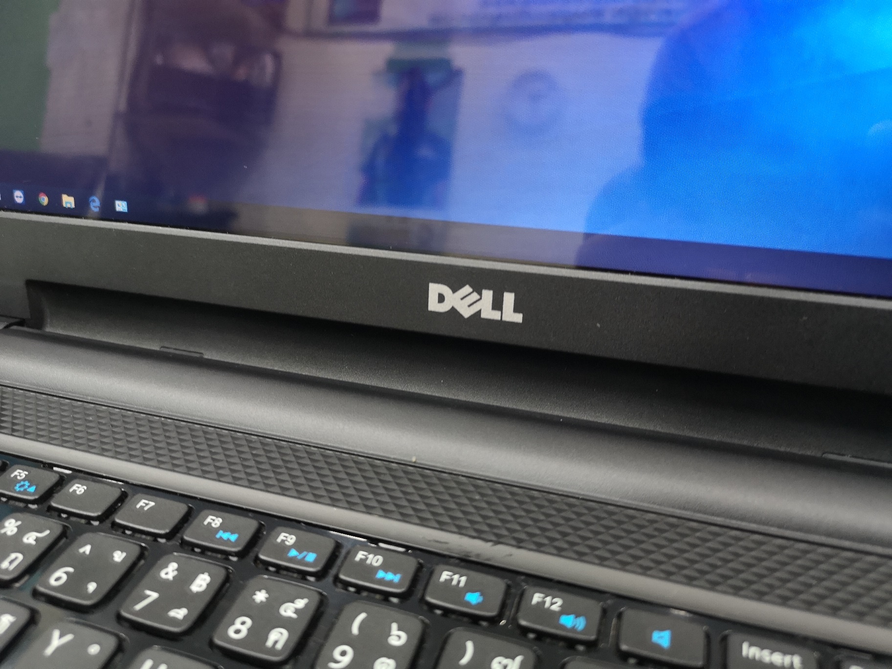 DELL Inspiron N3521-W561005TH