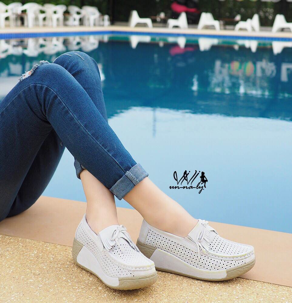 รองเท้า Moccasin ฉลุลาย (สีบานเย็น)